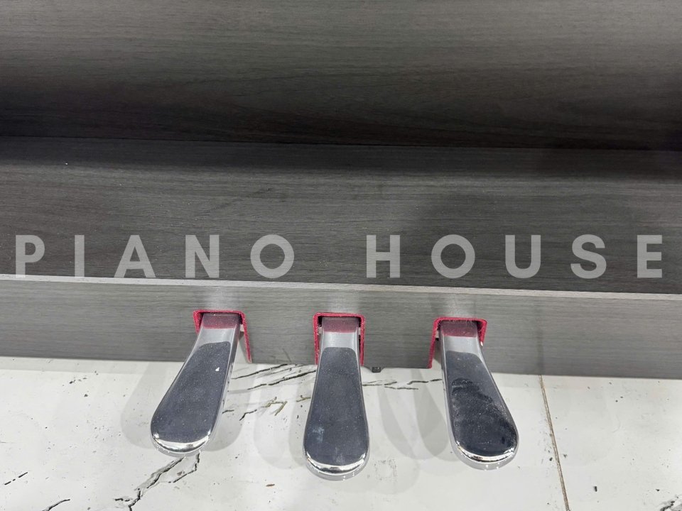 Cận cảnh YAMAHA CLP-775 DW (USED) tại Piano House